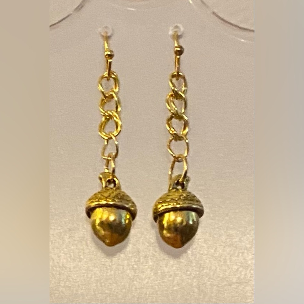 NEW Gold Acorn earrings #10